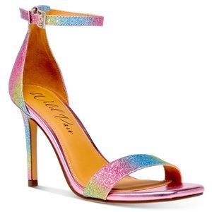 Gorgeous Wild Pair Heels (NEW in box)